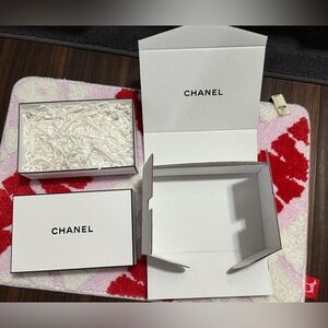 CHANEL small empty 📦 📦